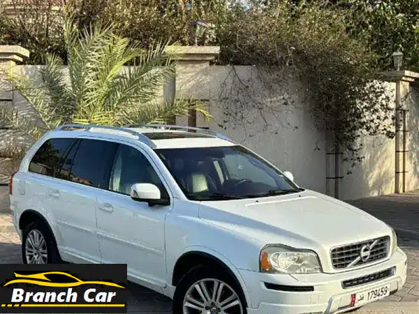 فولفو XC90 2014 بحالة الوكالة!  نظيفة وخالية من العيوب...