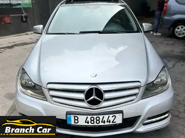 مرسيدس بنز C-Class 2012 (C180) - حالة ممتازة! رقم لوحة مميز!