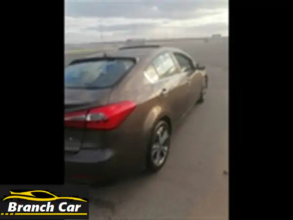 كيا K3 2015 بحالة ممتازة - كالجديدة! (عداد 80,000 كم فقط)