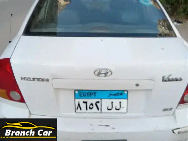 هيونداي فيرنا 2010 بيضاء - بحالة ممتازة! (مرور الهرم)