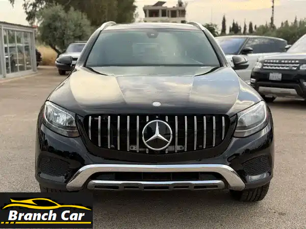 مرسيدس بنز GLC300 4MATIC 2017 - كالجديدة! ضمان 6 أشهر...