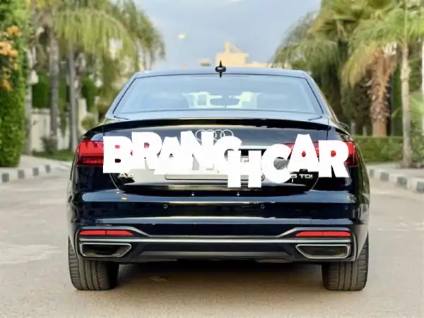 Audi A4 business modèle 2021