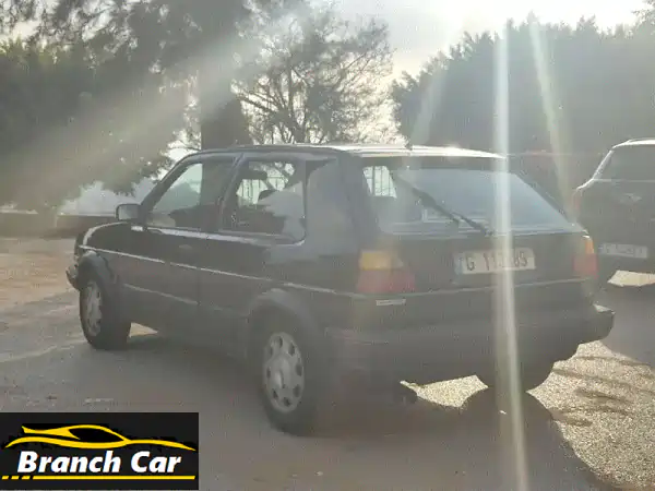فولكس واجن جولف GTI 1988 الأصلية - قطعة فنية نادرة!