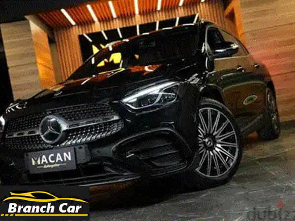 مرسيدس GLA 200 AMG 2024 -  الفخامة والأداء في سيارة واحدة!  (سعر مميز)