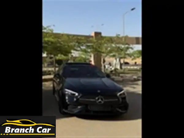 مرسيدس C200 AMG 2025 أحمر - بريميوم بلس | فرصة ذهبية...