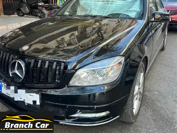 مرسيدس بنز C300 موديل 2010 بحالة ممتازة - فرصة لا تُفوّت!