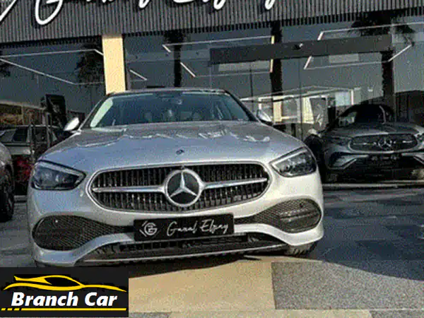 مرسيدس بنز C180 AMG 2023 - فخامة لا تُقاوَم! ✨ (عداد 71,000 كم فقط!)