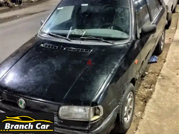 فليشيا ٩٦ سوداء بحالة ممتازة! رخصة سنتين،...
