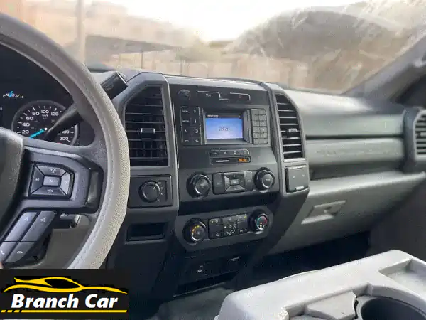 فورد F250 2019 بيضاء - عملاقة القوة، أنيقة التصميم!  (دبل، قير أوتوماتيك)