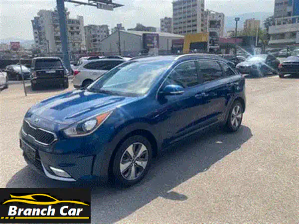 أودي Q5 2015 بحالة ممتازة - مالك واحد من كتّانَه! (قير اتوماتيك، كاميرا 360 درجة)