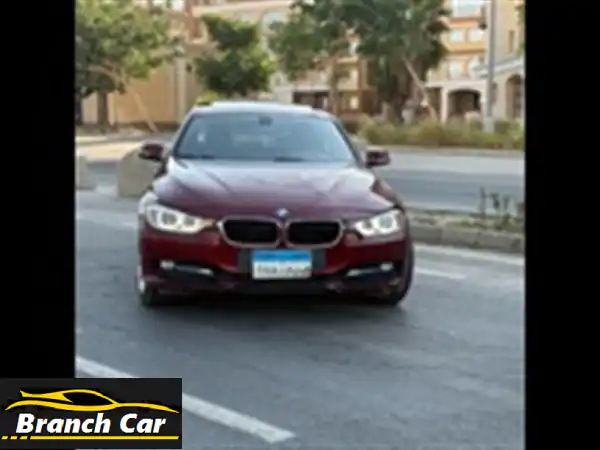 بي ام دبليو 320i 2015 بحالة ممتازة - العاصمة...