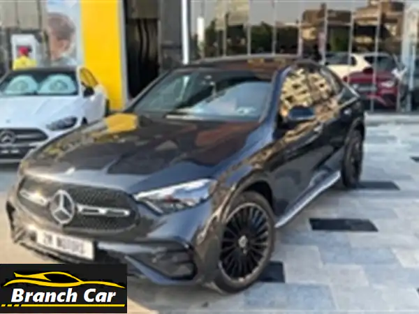 مرسيدس GLC 300 2025 بحالة ممتازة - فرصة ذهبية بالتجمع الخامس!