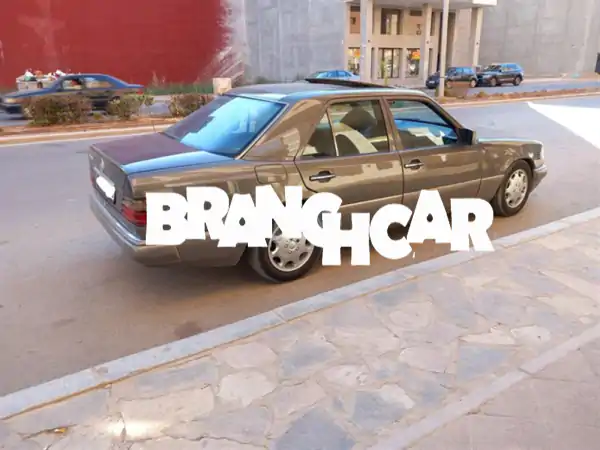 مرسيدس 250E موديل 1994 بحالة ممتازة - فرصة لا تُفوّت!