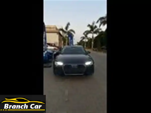 أودي A4 2019 بحالة ممتازة! للبيع في التجمع...