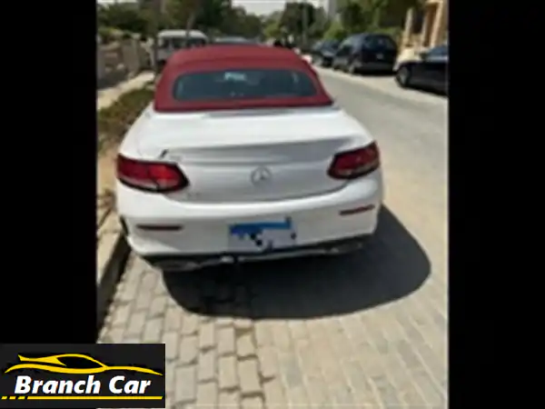 مرسيدس C300 Cabriolet 2020 بيضاء سقف أحمر - كالجديدة! (31 ألف...