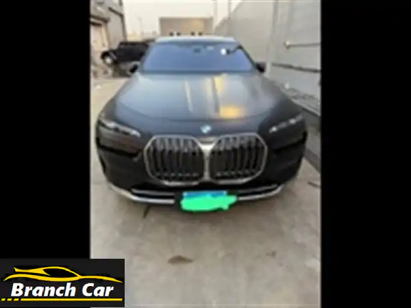 BMW 740i 2025 -  فخامة ألمانية بلمسة عربية! (3900 كم فقط!)