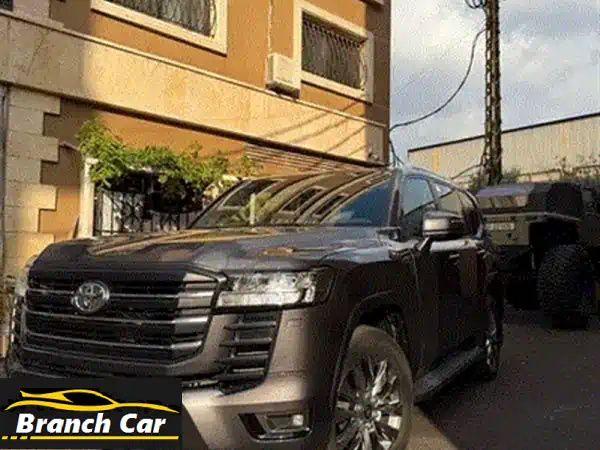 تويوتا لاند كروزر VXR 2020 - رحلةٌ من الفخامة والمتانة! (34,000 كم فقط!)