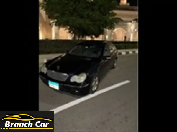 مرسيدس C240 2003 بحالة ممتازة! (فتحة سقف، كراسي...