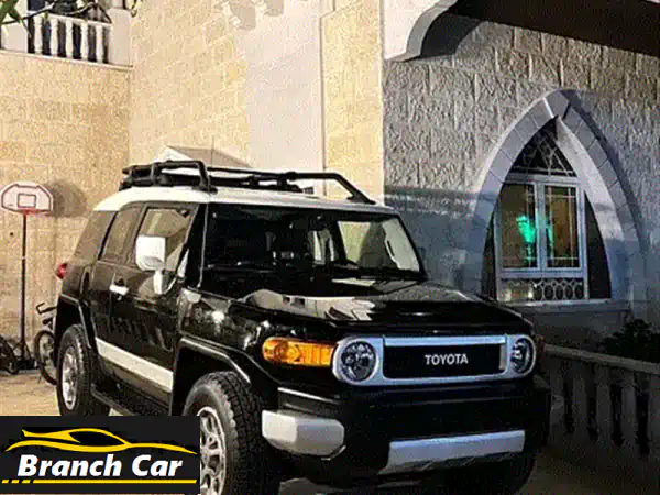 تويوتا FJ Cruiser 2013 بحالة ممتازة! (71115871) - فرصة لا تُفوّت!
