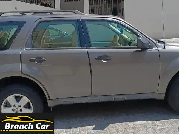 فورد إسكيب 2012 رمادية للبيع: رفيقك الموثوق بانتظارك! (حالة ممتازة، تأمين ساري)