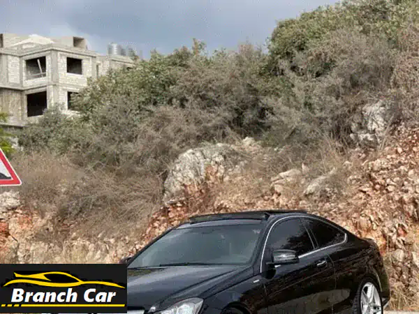 مرسيدس بنز C-Class 2012 بحالة ممتازة - فرصة لا تُفوّت!