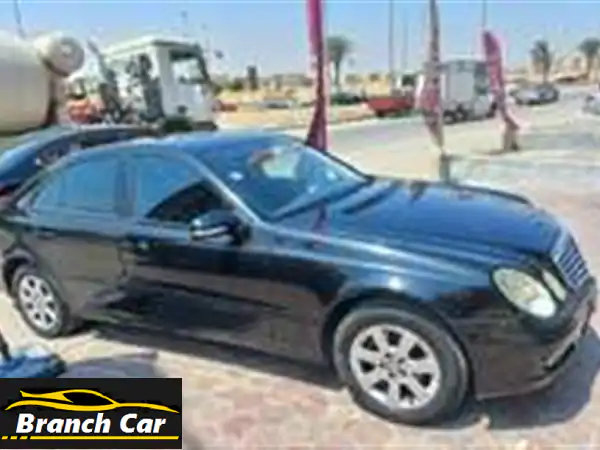 مرسيدس بنز E200 فابريكا - فرصة ذهبية!  (مرور الشروق)
