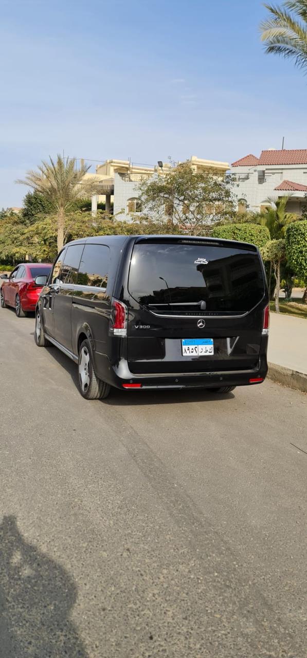 إيجار V300 VIP لخدمة الاستقبال من المطار.. ابدأ...