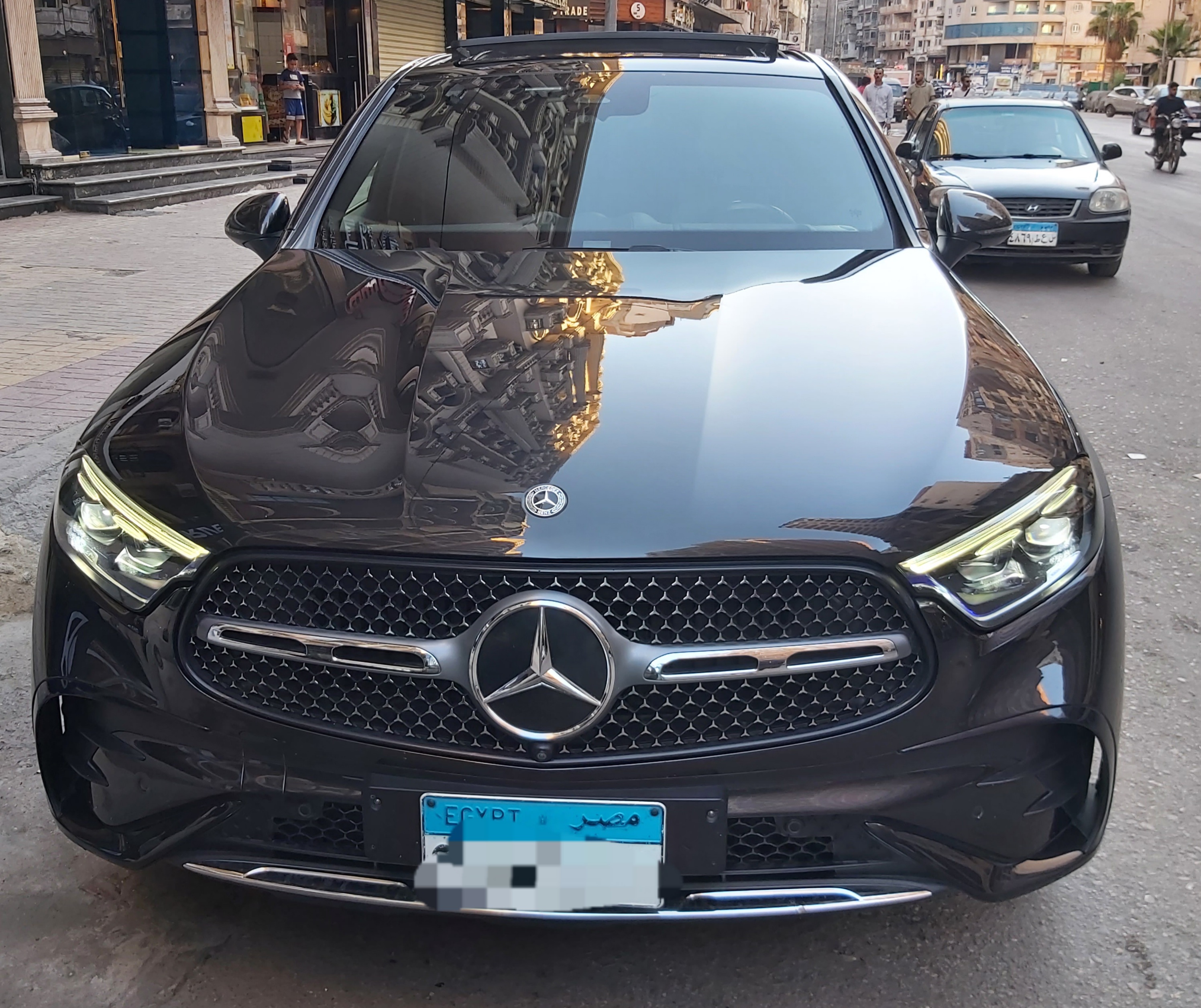 مرسيدس GLC200 AMG 24