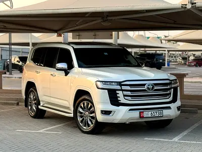 20AED275,000premiumToyotaLand CruiserVXRToyota Land Cruiser VXR – Top Spec | 25,000 KM |...