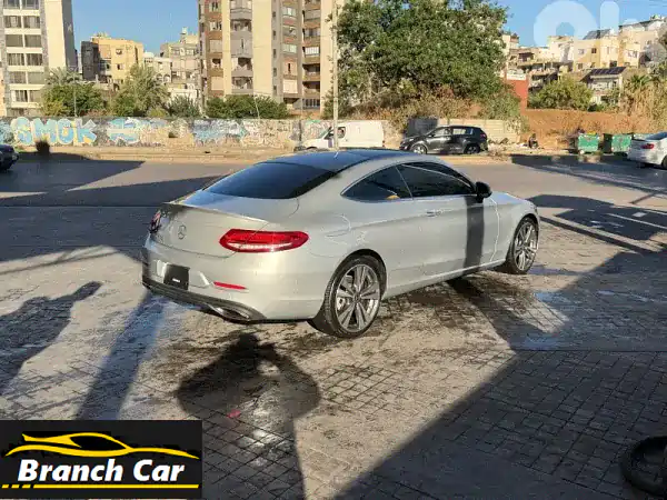 مرسيدس C-Class 2017 فضي للبيع: نظافة استثنائية، كأنها...
