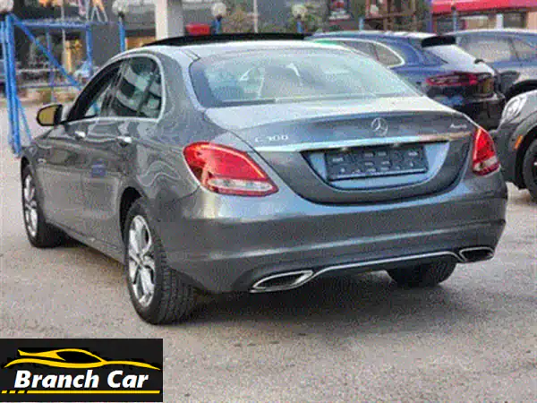 مرسيدس C300 2017 للبيع: C-Class أبيض | حالة ممتازة كالوكالة - لا تفوتها!