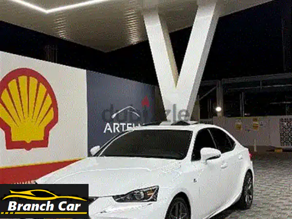 للبيع: تويوتا كورولا كروس 2022 خليجي 1.8L | أبيض/أحمر | وكالة الفطيم | نظيفة ومجهزة بالكامل