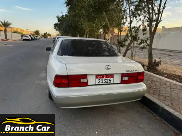 سيارة ليكسس موديل 1999 نظيفة بحالة جيدة جداً