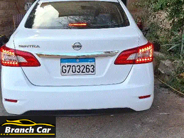 نيسان سنترا 2015 بيضاء: نظافة خارقة وأداء اقتصادي لا يُضاهى! جاهزة للانطلاق.