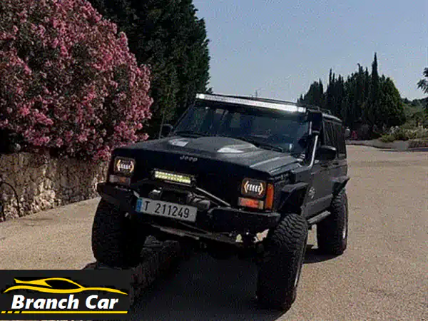 للبيع: أسطورة الطرق الوعرة - جيب شيروكي XJ موديل 87...