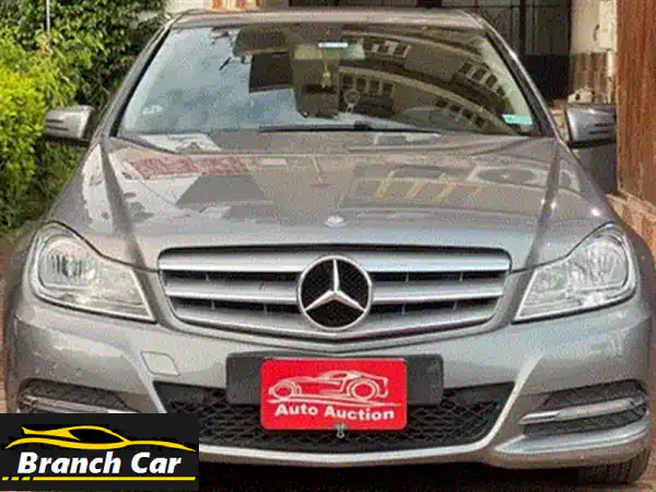 مرسيدس C180 2016 أفانتجارد بلس: فابريكا بالكامل، لون فريد ورخصة 3 سنوات!