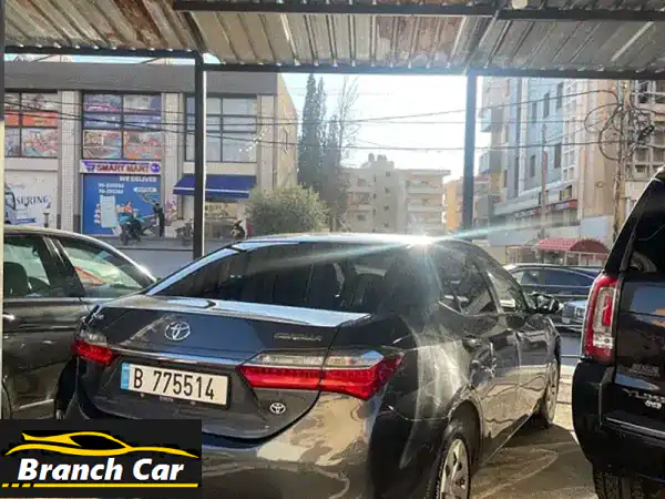 فرصة ذهبية: تويوتا كورولا 2018 رمادي – نظافة فائقة...