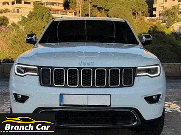 جيب جراند شيروكي 2018 ليمتد V6 - كارفكس نظيف، صبغة وكالة، أسود على أسود