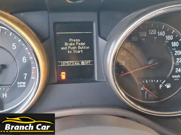 فرصة العمر! جيب شيروكي 2013 (كيت رياضي 2017) | استخدام سيدة وحالة ممتازة | 22,000 درهم فقط في العين!