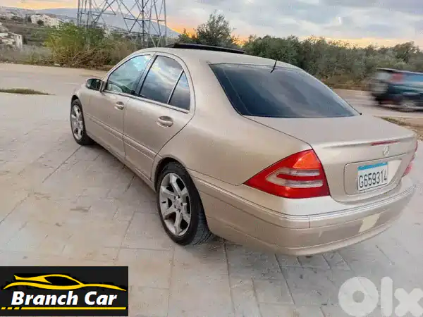 مرسيدس C240 موديل 2010 للبيع - فخامة الأداء...