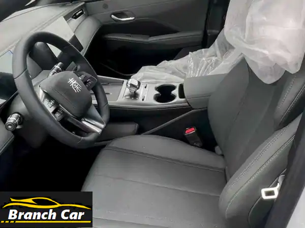 BYD Qin Plus DM 2025: قمة التوفير! سيارة هجينة ذكية لمستقبل أفضل