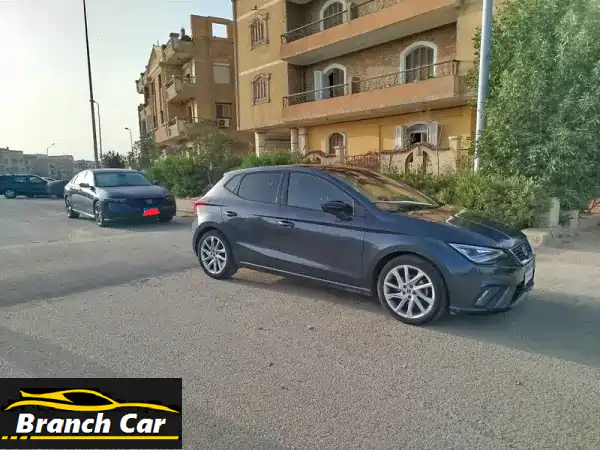 تألق على الطريق: سيات إبيزا FR 2022 – كالجديدة، 54 ألف...