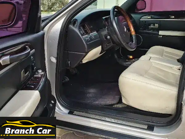 للبيع: لينكولن تاون كار 2011 Signature Limited - فخامة كندية لا تضاهى، كاملة المواصفات وشاشة 360!