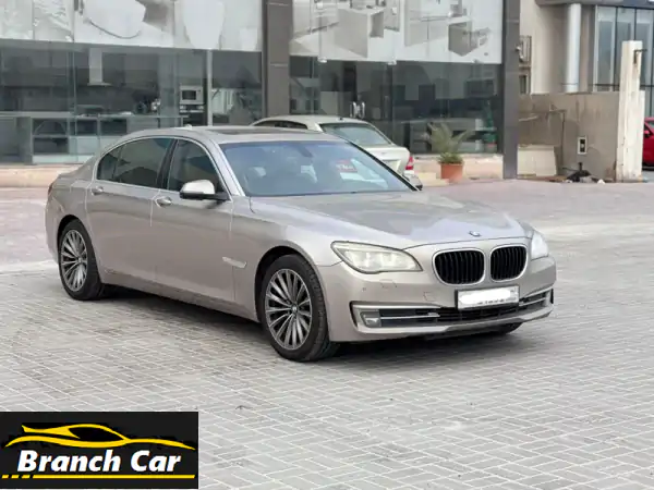 بي إم دبليو 730 لي 2015 (فضي) للبيع | فخامة، أداء،...