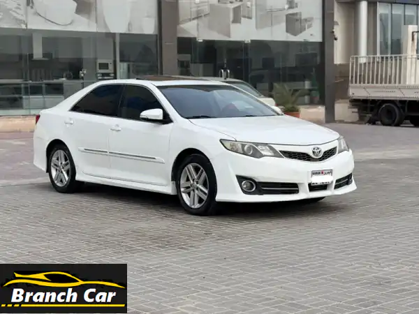 تويوتا كامري SE 2012 أبيض: تأمين شامل، مواصفات...