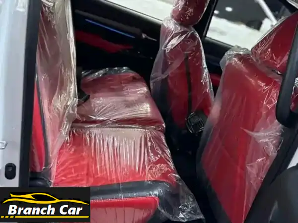 لا تفوت الفرصة! تويوتا هايلوكس 2024 بيك أب للبيع | حالة ممتازة وسعر مغرٍ!