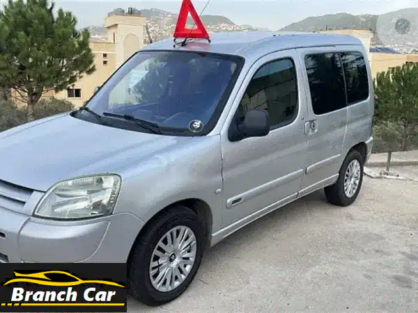 فان ستروين بيرلنجو 2006 فضي: عملي، اقتصادي،...