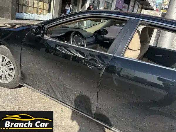 تويوتا كامري 2013 سوداء: قيادة الأحلام بجودة...