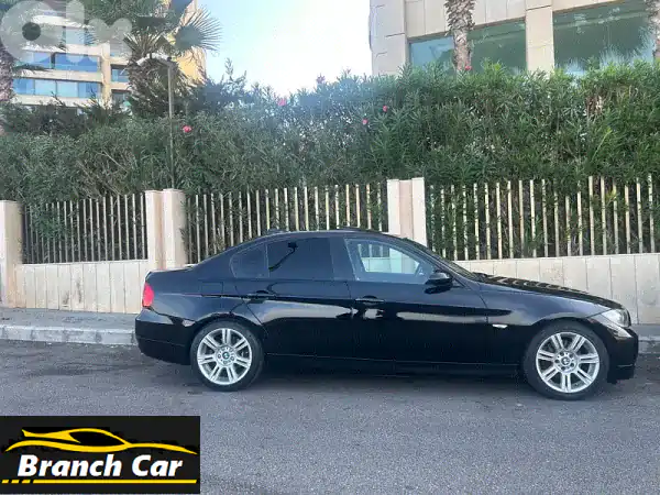 BMW 328i E90 2008 سوداء مميزة للبيع | أداء رياضي...