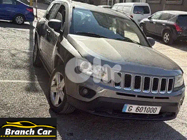 جيب كومباس 2012 للبيع | 4x4 دفع رباعي | جلد وفتحة سقف | مغامرة تنتظرك - خولي موتورز